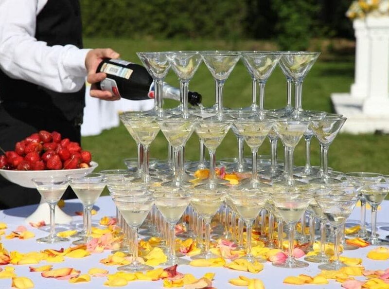 Какие напитки подавать на свадьбе?