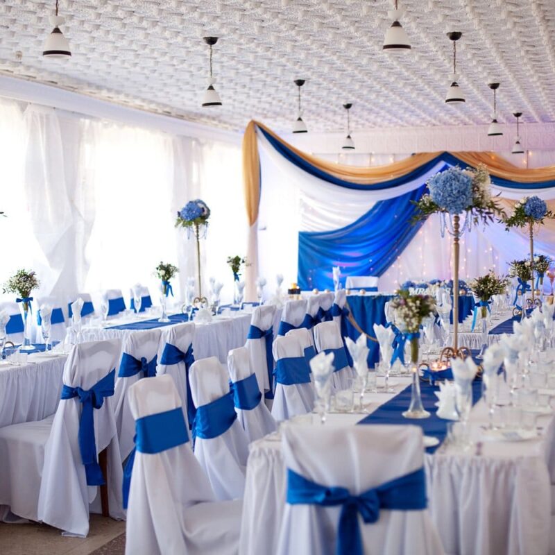 Свадьба в синем: как оформить свадебный банкет в синем цвете?